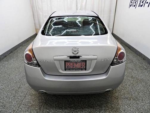 Silver 2009 Nissan Altima 2.5 S