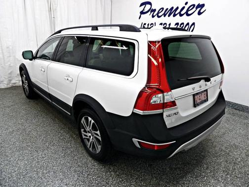 2015 Volvo XC70 T5 Premier Plus
