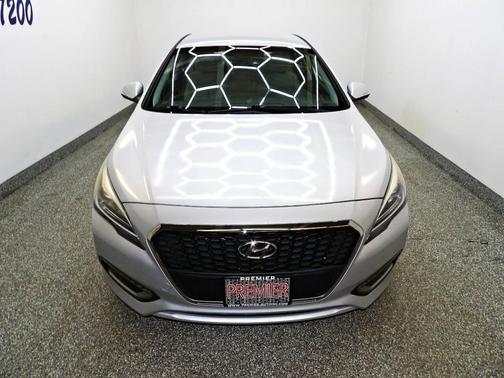 2016 Hyundai SONATA Hybrid SE