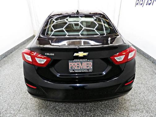 2016 Chevrolet Cruze LS Manual