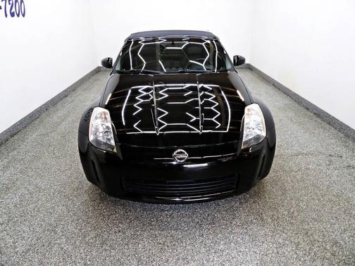 Black 2004 Nissan 350Z Touring