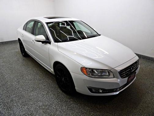 White 2015 Volvo S80 T6
