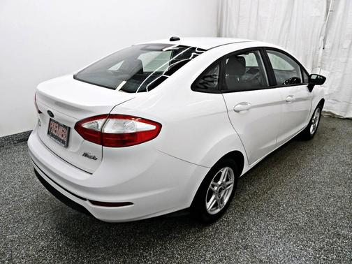 2018 Ford Fiesta SE 4dr Sedan