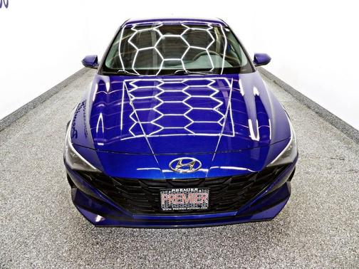 2021 Hyundai ELANTRA SE