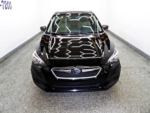 Black 2018 Subaru Impreza 2.0i
