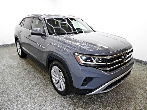 2022 Volkswagen Atlas Cross Sport 2.0T SE w/Technology 4MOTION