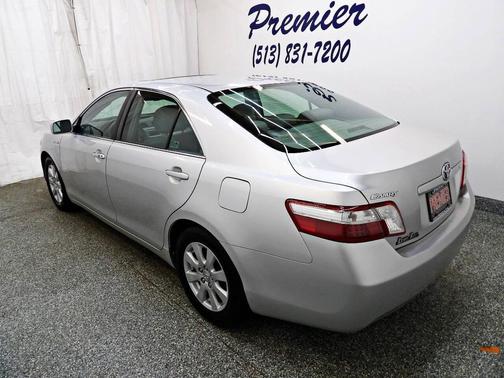 Silver 2008 Toyota Camry Hybrid SE