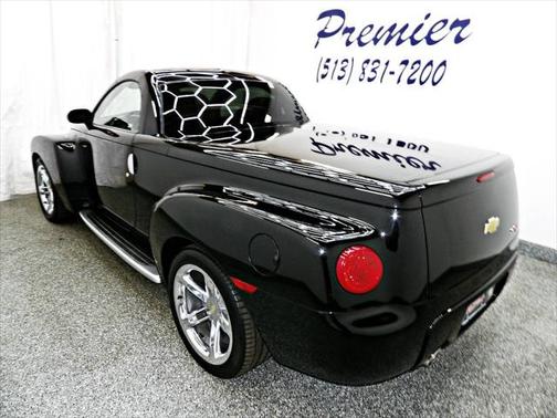 2005 Chevrolet SSR LS 2dr Regular Cab Convertible Rwd SB