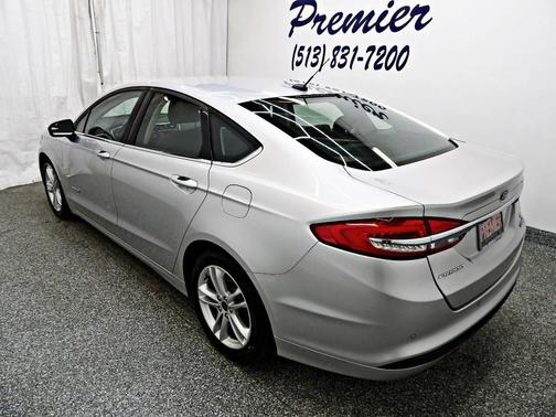 2018 Ford Fusion Hybrid SE