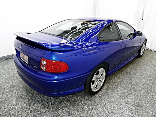 2004 Pontiac GTO Base 2dr Coupe