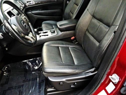 Burgundy 2012 Jeep Grand Cherokee Laredo