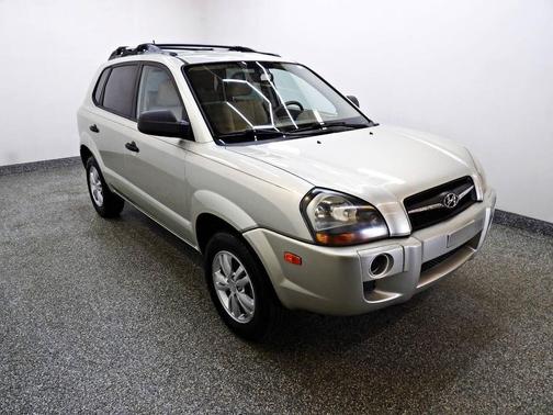 Tan 2009 Hyundai TUCSON GLS