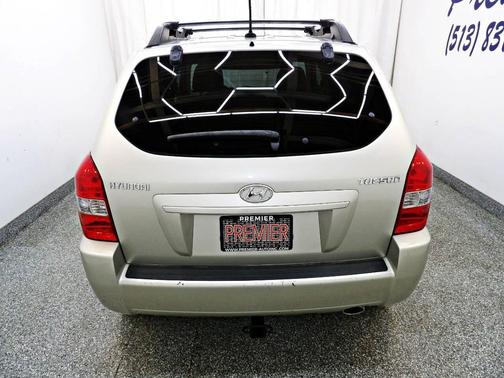 Tan 2009 Hyundai TUCSON GLS