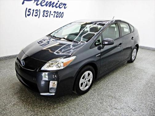 2010 Toyota Prius III