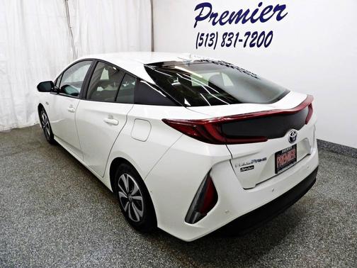 White 2018 Toyota Prius Prime Advanced