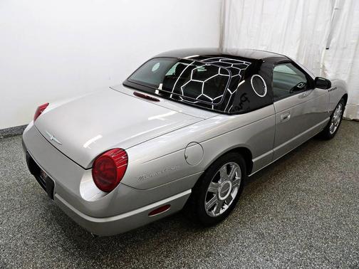 2004 Ford Thunderbird Deluxe