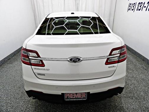 2017 Ford Taurus SEL 4dr Sedan