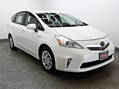 2013 Toyota Prius v Two