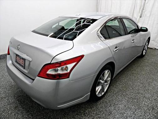 2010 Nissan Maxima SV