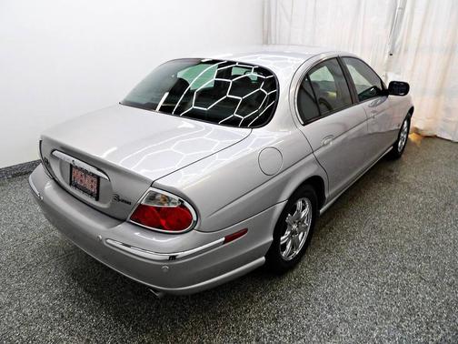 2001 Jaguar S-Type 4.0 4dr Sedan