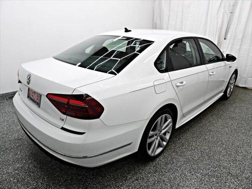 2018 Volkswagen Passat 2.0T SE