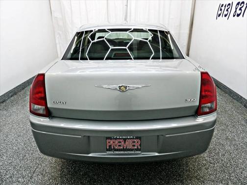 2006 Chrysler 300 Base