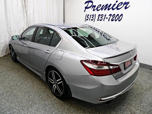 2017 Honda Accord Touring 4dr Sedan