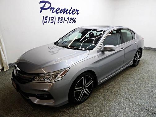 2017 Honda Accord Touring 4dr Sedan
