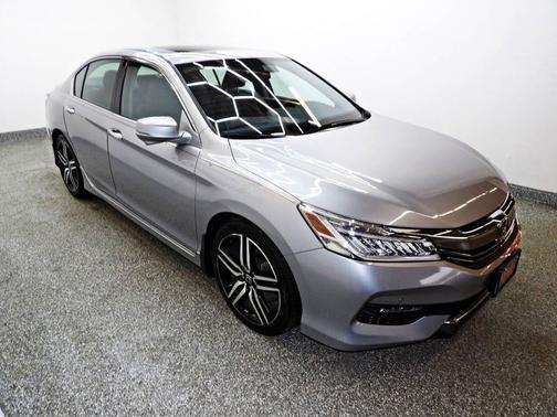 2017 Honda Accord Touring 4dr Sedan