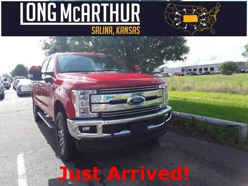 Photo 1 of 1 of 2017 Ford F-250 Lariat