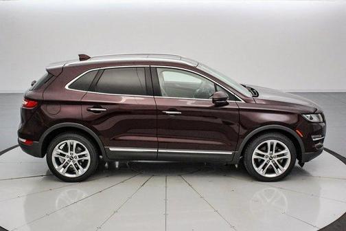 Photo 3 of 28 of 2019 Lincoln MKC Reserve