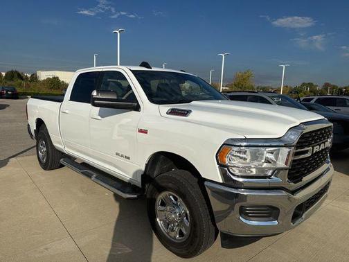 2022 RAM 2500 Big Horn Crew Cab 4x4 6'4' Box