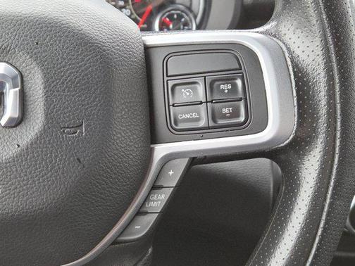 2022 RAM 2500 Big Horn Crew Cab 4x4 6'4' Box