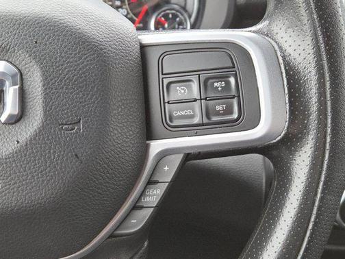 2022 RAM 2500 Big Horn Crew Cab 4x4 6'4' Box