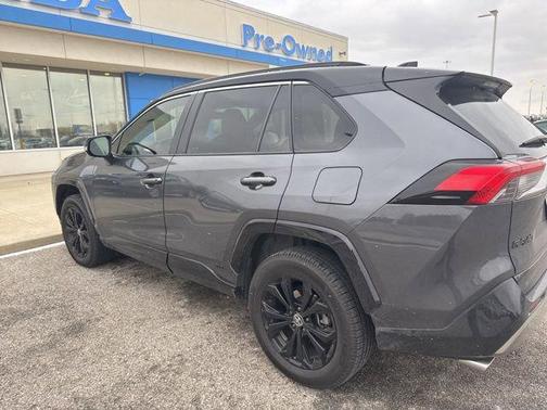 2022 Toyota RAV4 Hybrid SE