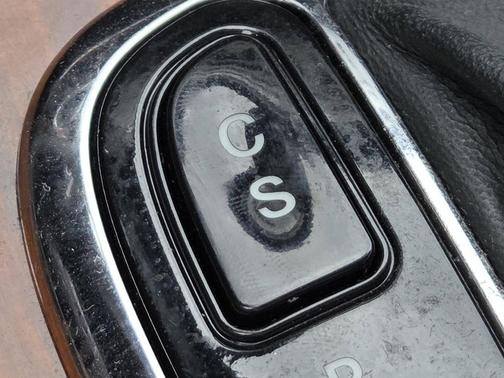 Obsidian Black Metallic 2009 Mercedes-Benz CLK-Class 5.5L