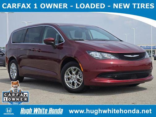 2023 Chrysler Voyager LX