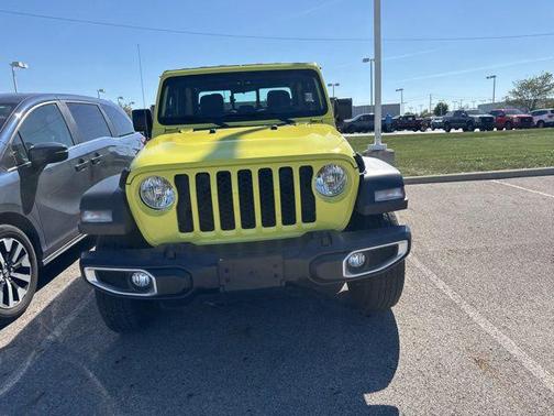 2023 Jeep Gladiator Sport