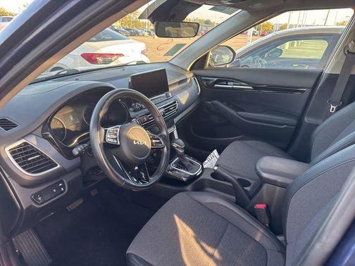 2022 Kia Seltos S