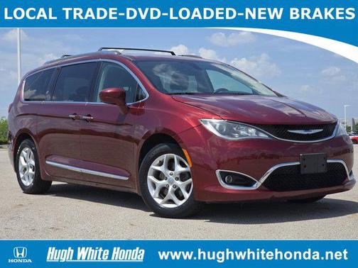 2018 Chrysler Pacifica Touring-L