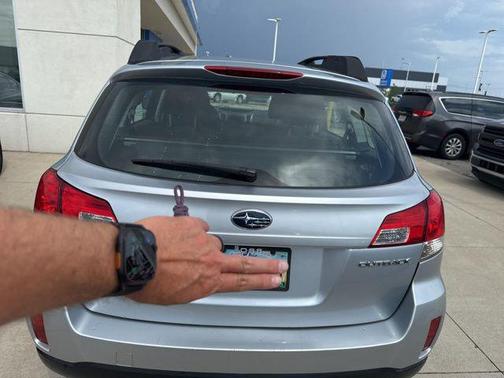 2014 Subaru Outback 2.5i