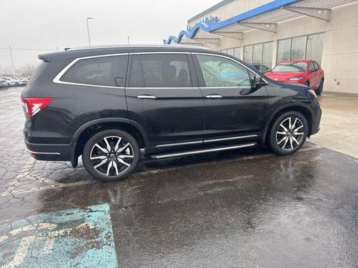 2019 Honda Pilot Touring 8-Passenger