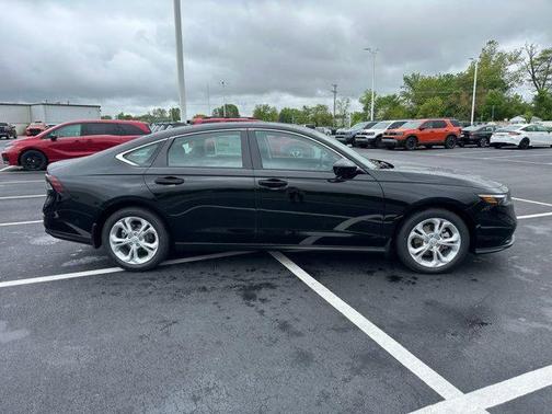 2025 Honda Accord LX 1.5T