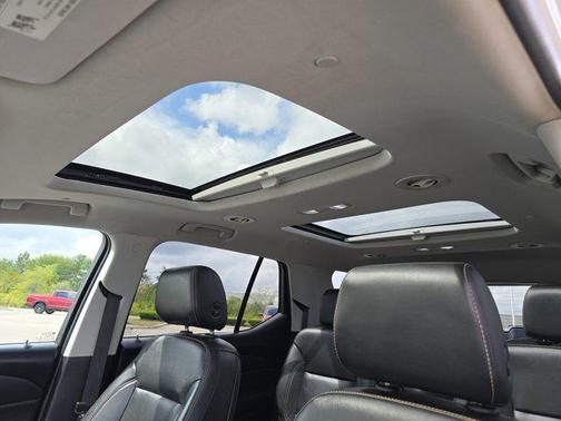 2020 Chevrolet Traverse LT Leather