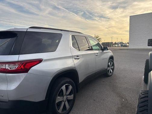 2020 Chevrolet Traverse LT Leather