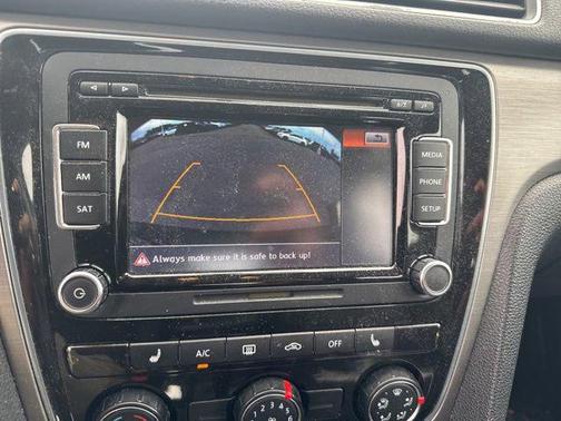 2014 Volkswagen Passat 2.0L TDI DSG SE w/Sunroof