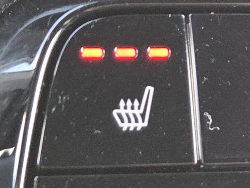 Crystal Black Pearl 2025 Honda Pilot Sport