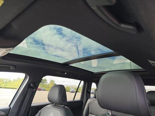 2023 Volkswagen Tiguan 2.0T SE R-Line Black 4MOTION