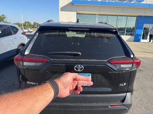 2023 Toyota RAV4 XLE