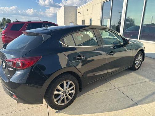 2016 Mazda Mazda3 i Touring